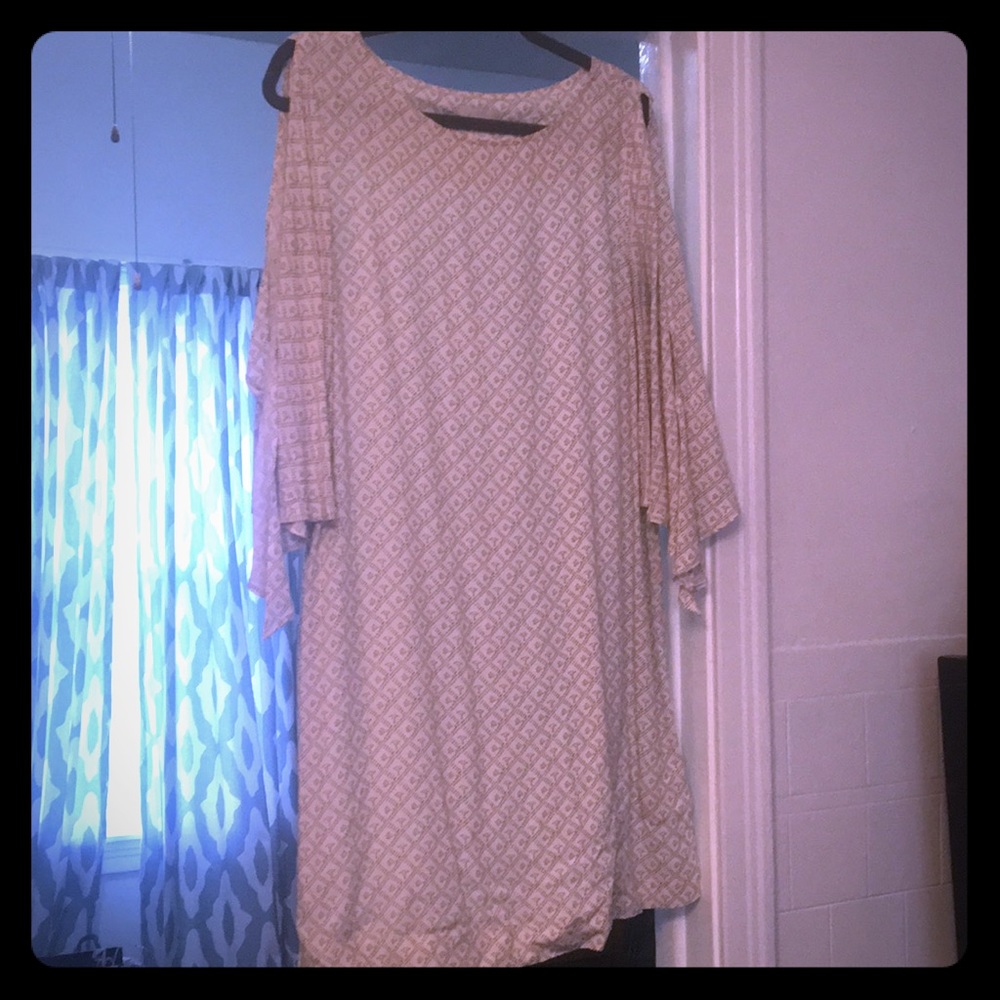 NEVER WORN. White Cold Shoulder Sundress
